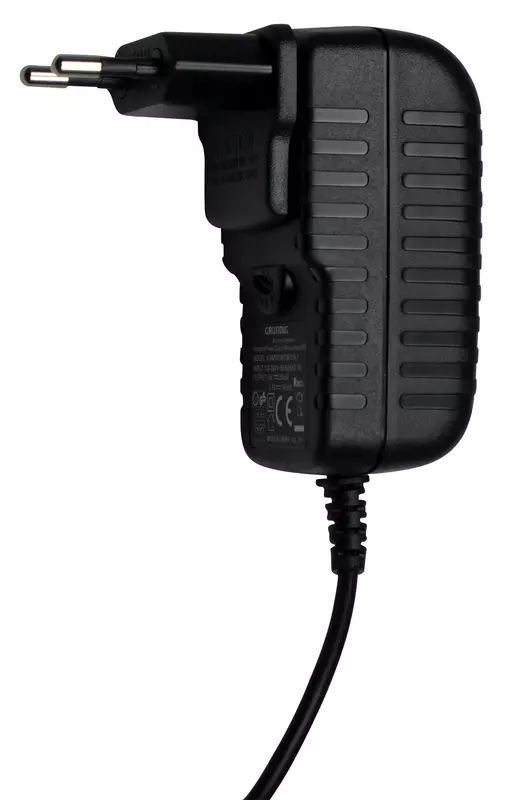 GRUNDIG Netz-/Ladegerät 679